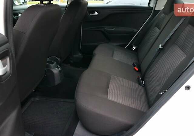 Белый Пежо 301, объемом двигателя 1.2 л и пробегом 64 тыс. км за 8903 $, фото 13 на Automoto.ua