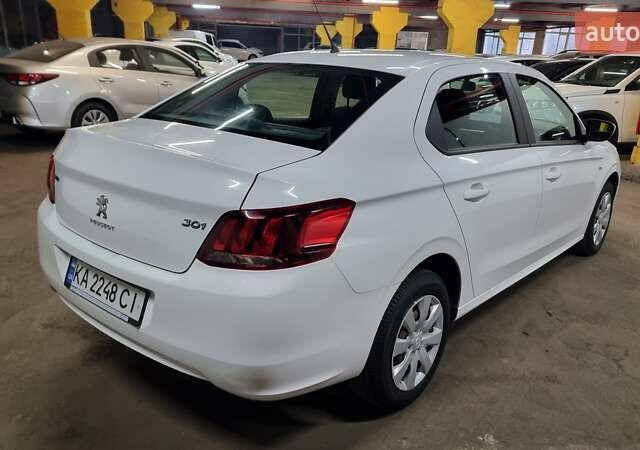 Белый Пежо 301, объемом двигателя 1.2 л и пробегом 96 тыс. км за 6800 $, фото 4 на Automoto.ua