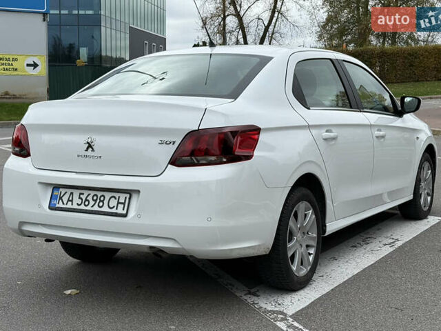 Пежо 301 2021 у Києві на Automoto.ua Білий Пежо 301, об'ємом двигуна 1.59 л та пробігом 71 тис. км за 11500 $, фото 17 на Automoto.ua