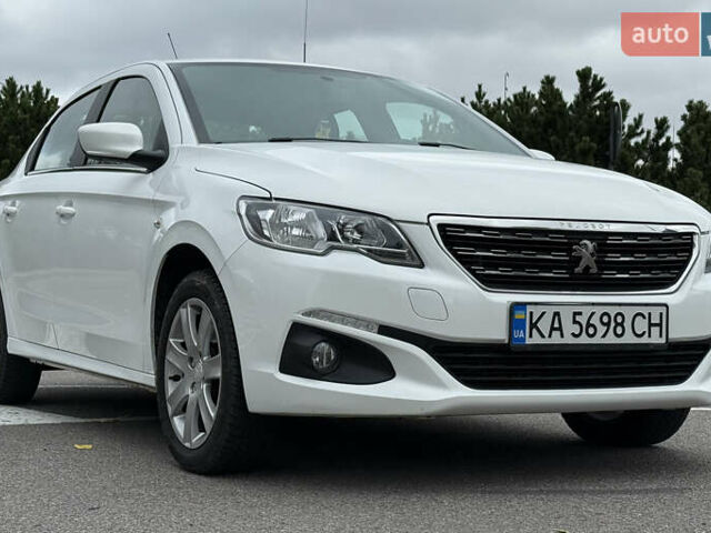 Пежо 301 2021 у Києві на Automoto.ua Білий Пежо 301, об'ємом двигуна 1.59 л та пробігом 71 тис. км за 11500 $, фото 1 на Automoto.ua