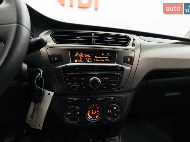 Белый Пежо 301, объемом двигателя 1.59 л и пробегом 76 тыс. км за 9683 $, фото 7 на Automoto.ua