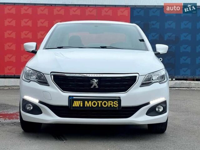 Пежо 301 2021 у Києві на Automoto.ua Білий Пежо 301, об'ємом двигуна 1.2 л та пробігом 97 тис. км за 7200 $, фото 4 на Automoto.ua