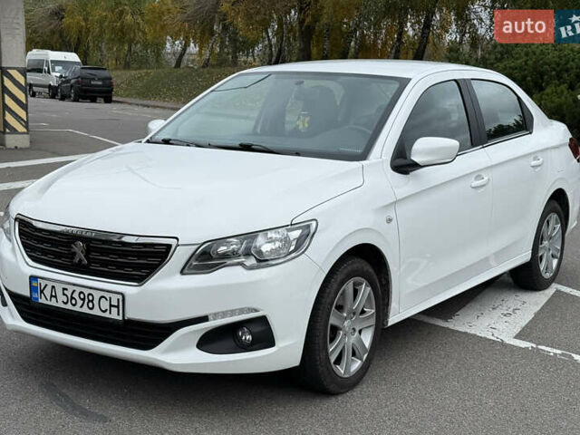 Пежо 301 2021 у Києві на Automoto.ua Білий Пежо 301, об'ємом двигуна 1.59 л та пробігом 71 тис. км за 11500 $, фото 8 на Automoto.ua