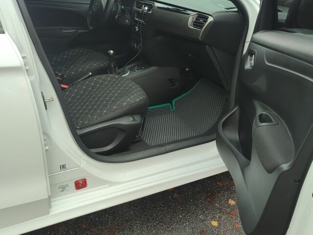 Білий Пежо 301, об'ємом двигуна 1.2 л та пробігом 120 тис. км за 7900 $, фото 2 на Automoto.ua