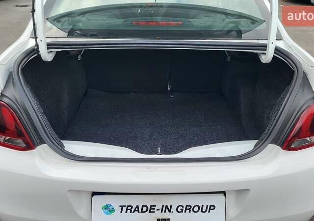 Білий Пежо 301, об'ємом двигуна 1.2 л та пробігом 69 тис. км за 7900 $, фото 18 на Automoto.ua