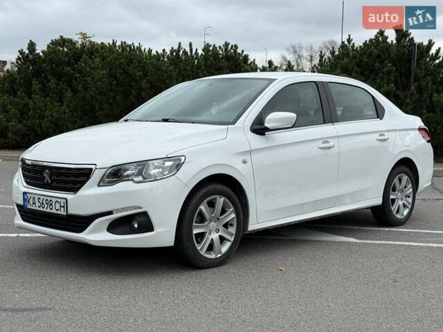 Пежо 301 2021 у Києві на Automoto.ua Білий Пежо 301, об'ємом двигуна 1.59 л та пробігом 71 тис. км за 11500 $, фото 6 на Automoto.ua