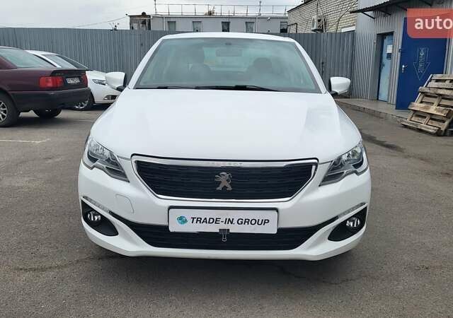Пежо 301 2021 у Києві на Automoto.ua Білий Пежо 301, об'ємом двигуна 1.2 л та пробігом 56 тис. км за 8300 $, фото 4 на Automoto.ua