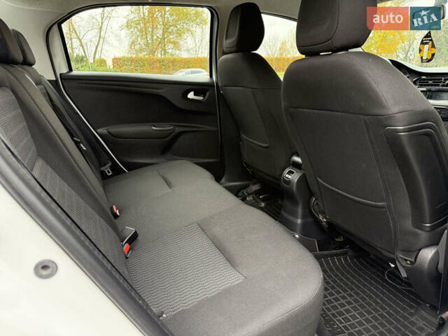 Пежо 301 2021 у Києві на Automoto.ua Білий Пежо 301, об'ємом двигуна 1.59 л та пробігом 71 тис. км за 11500 $, фото 31 на Automoto.ua