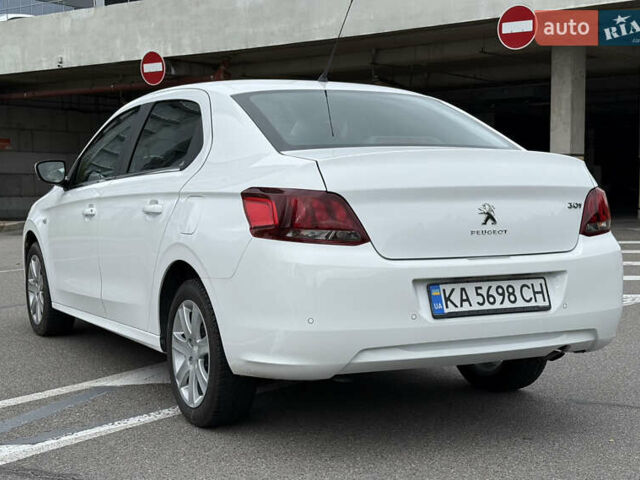 Пежо 301 2021 у Києві на Automoto.ua Білий Пежо 301, об'ємом двигуна 1.59 л та пробігом 71 тис. км за 11500 $, фото 12 на Automoto.ua