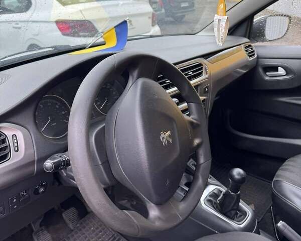 Пежо 301 2021 у Києві на Automoto.ua Білий Пежо 301, об'ємом двигуна 1.59 л та пробігом 309 тис. км за 7500 $, фото 5 на Automoto.ua