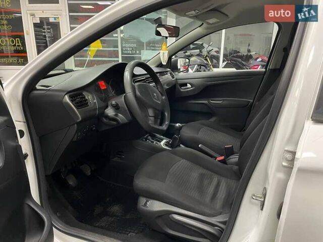 Белый Пежо 301, объемом двигателя 1.59 л и пробегом 310 тыс. км за 6490 $, фото 15 на Automoto.ua