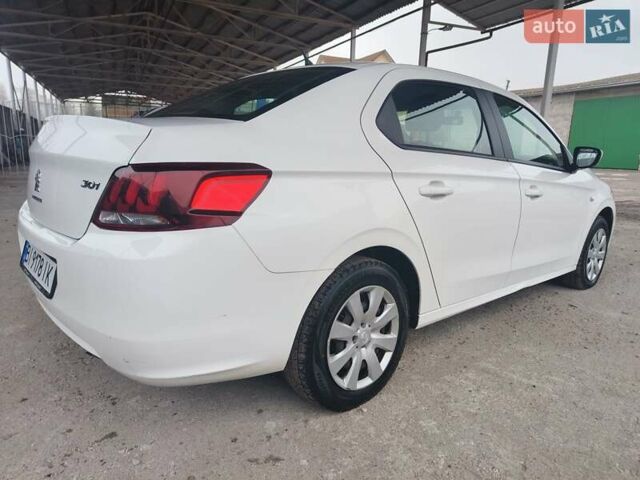 Белый Пежо 301, объемом двигателя 1.2 л и пробегом 74 тыс. км за 7800 $, фото 5 на Automoto.ua