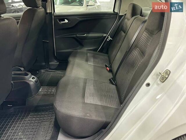 Белый Пежо 301, объемом двигателя 1.2 л и пробегом 82 тыс. км за 8199 $, фото 15 на Automoto.ua