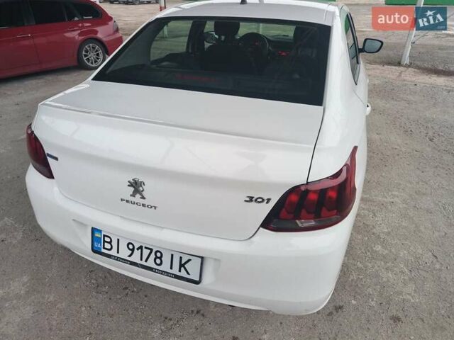 Белый Пежо 301, объемом двигателя 1.2 л и пробегом 74 тыс. км за 7800 $, фото 7 на Automoto.ua