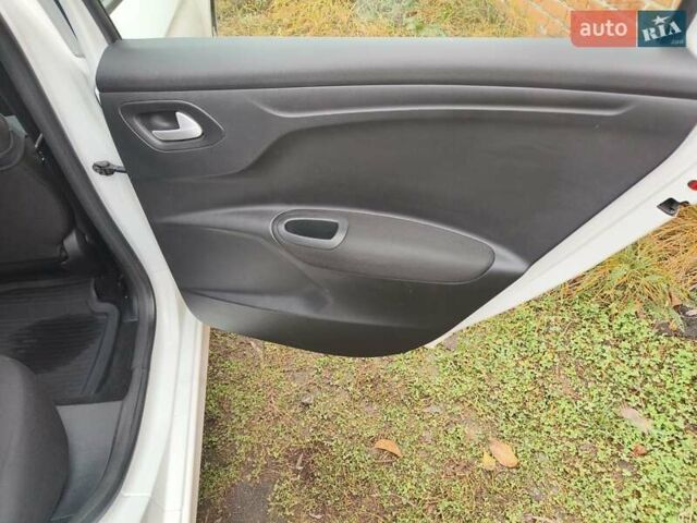 Белый Пежо 301, объемом двигателя 1.2 л и пробегом 74 тыс. км за 7800 $, фото 39 на Automoto.ua