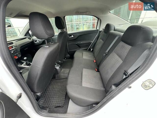 Белый Пежо 301, объемом двигателя 1.56 л и пробегом 67 тыс. км за 9912 $, фото 14 на Automoto.ua