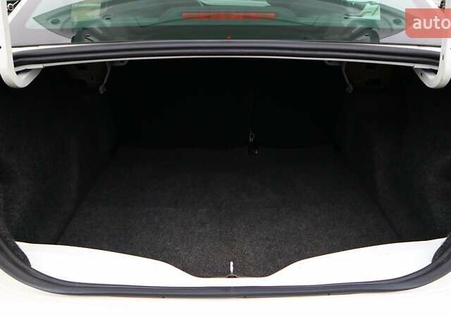 Белый Пежо 301, объемом двигателя 1.2 л и пробегом 64 тыс. км за 8903 $, фото 9 на Automoto.ua