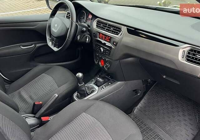 Белый Пежо 301, объемом двигателя 1.2 л и пробегом 55 тыс. км за 8200 $, фото 5 на Automoto.ua