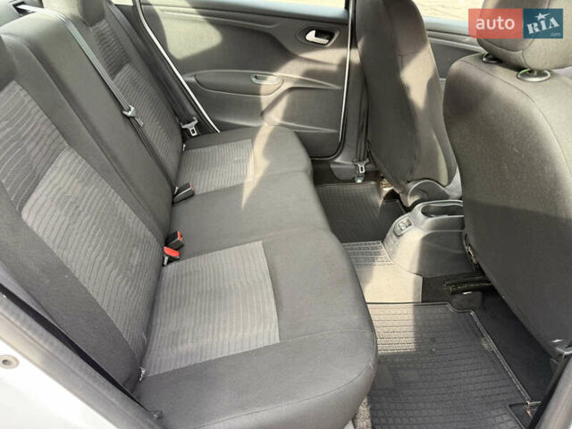 Білий Пежо 301, об'ємом двигуна 1.6 л та пробігом 170 тис. км за 6700 $, фото 5 на Automoto.ua