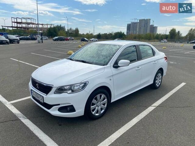 Білий Пежо 301, об'ємом двигуна 1.59 л та пробігом 41 тис. км за 10700 $, фото 1 на Automoto.ua