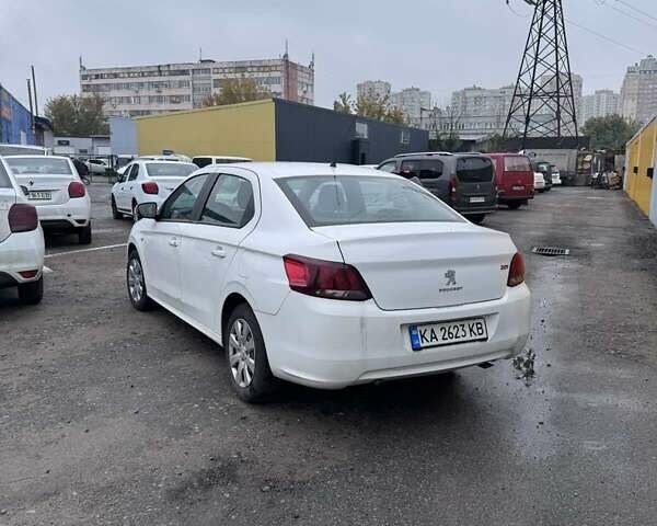 Пежо 301 2021 у Києві на Automoto.ua Білий Пежо 301, об'ємом двигуна 1.59 л та пробігом 309 тис. км за 7500 $, фото 1 на Automoto.ua