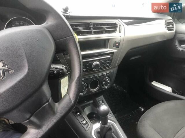 Белый Пежо 301, объемом двигателя 1.59 л и пробегом 120 тыс. км за 6200 $, фото 1 на Automoto.ua