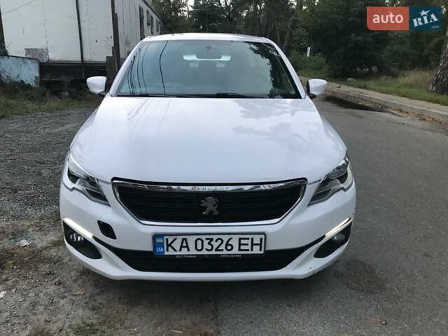 Білий Пежо 301, об'ємом двигуна 1.59 л та пробігом 46 тис. км за 7770 $, фото 11 на Automoto.ua