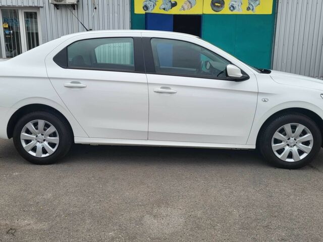 Пежо 301 2021 у Києві на Automoto.ua Білий Пежо 301, об'ємом двигуна 1.2 л та пробігом 56 тис. км за 8300 $, фото 10 на Automoto.ua