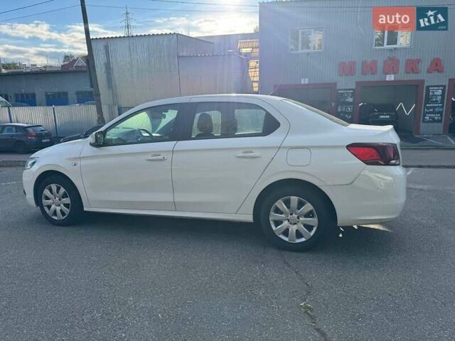 Пежо 301 2021 у Києві на Automoto.ua Білий Пежо 301, об'ємом двигуна 1.6 л та пробігом 53 тис. км за 9800 $, фото 13 на Automoto.ua