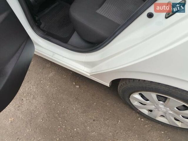 Белый Пежо 301, объемом двигателя 1.2 л и пробегом 74 тыс. км за 7800 $, фото 35 на Automoto.ua