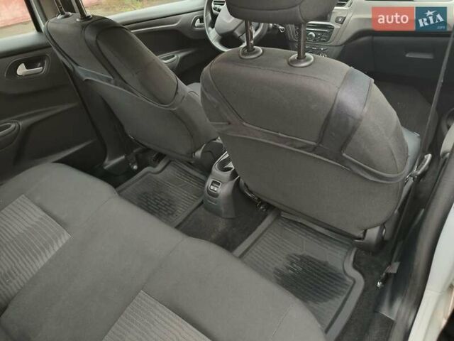 Белый Пежо 301, объемом двигателя 1.2 л и пробегом 74 тыс. км за 7800 $, фото 37 на Automoto.ua