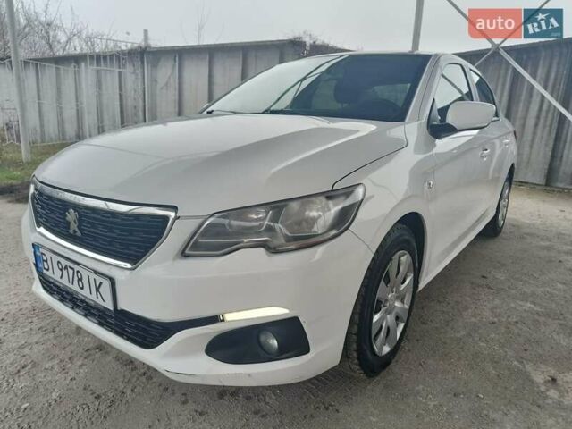 Белый Пежо 301, объемом двигателя 1.2 л и пробегом 74 тыс. км за 7800 $, фото 1 на Automoto.ua
