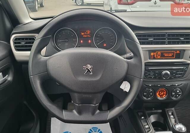 Пежо 301 2021 у Києві на Automoto.ua Білий Пежо 301, об'ємом двигуна 1.2 л та пробігом 56 тис. км за 8300 $, фото 1 на Automoto.ua