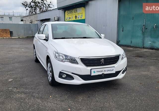 Білий Пежо 301, об'ємом двигуна 1.2 л та пробігом 69 тис. км за 7900 $, фото 6 на Automoto.ua