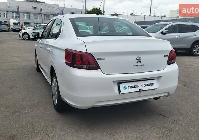 Пежо 301 2021 у Києві на Automoto.ua Білий Пежо 301, об'ємом двигуна 1.2 л та пробігом 56 тис. км за 8300 $, фото 11 на Automoto.ua