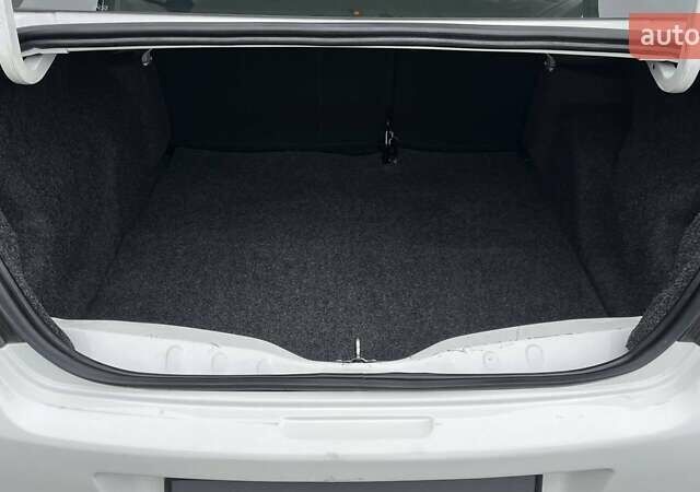 Белый Пежо 301, объемом двигателя 1.2 л и пробегом 55 тыс. км за 8200 $, фото 9 на Automoto.ua