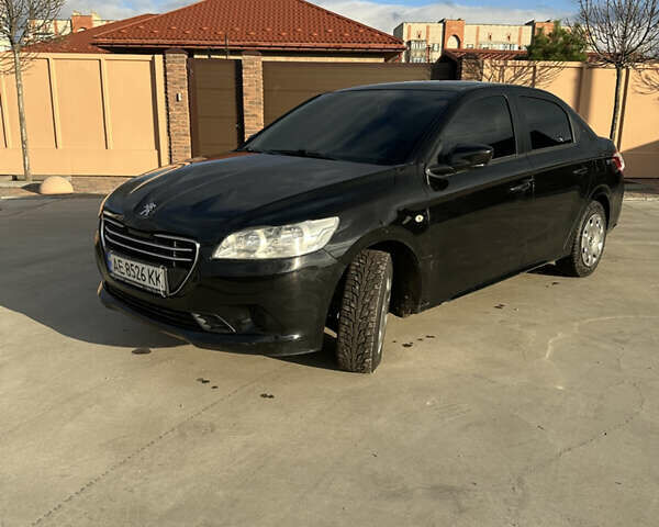 Чорний Пежо 301, об'ємом двигуна 1.2 л та пробігом 120 тис. км за 6400 $, фото 3 на Automoto.ua