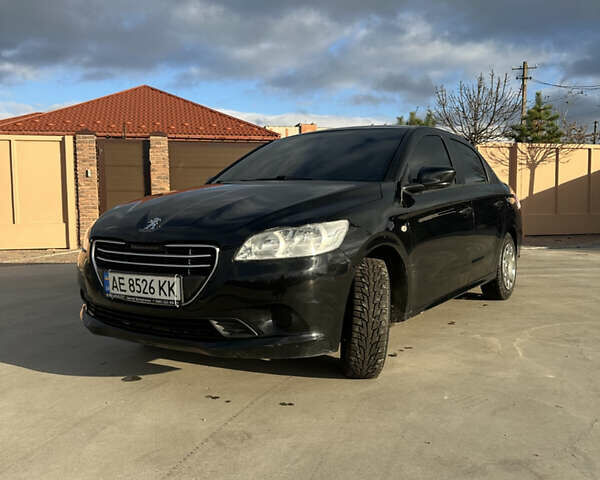 Чорний Пежо 301, об'ємом двигуна 1.2 л та пробігом 120 тис. км за 6400 $, фото 2 на Automoto.ua