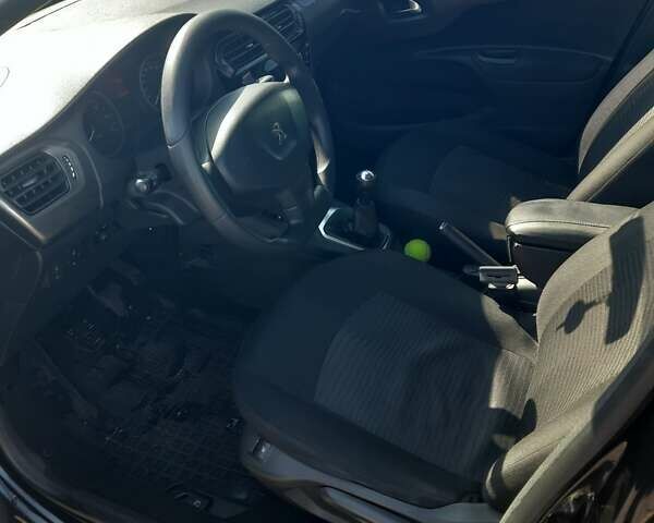 Черный Пежо 301, объемом двигателя 1.56 л и пробегом 206 тыс. км за 7200 $, фото 1 на Automoto.ua