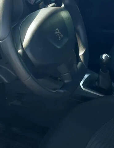 Черный Пежо 301, объемом двигателя 1.56 л и пробегом 164 тыс. км за 8400 $, фото 1 на Automoto.ua