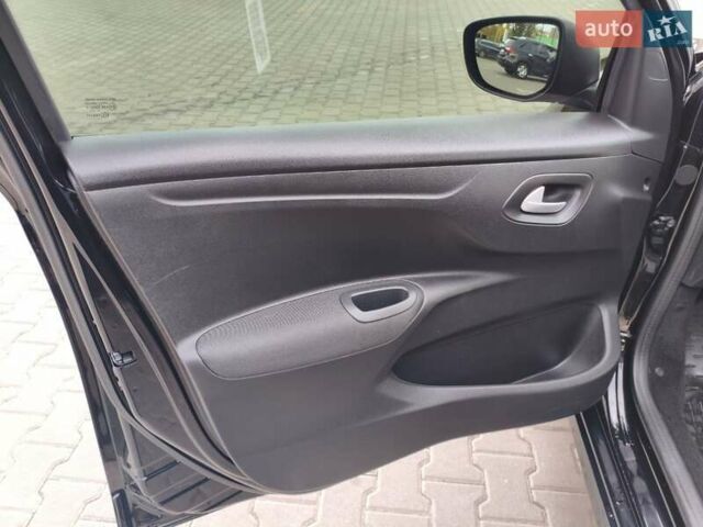 Пежо 301 2020 в Кривом Роге на Automoto.ua Черный Пежо 301, объемом двигателя 1.59 л и пробегом 55 тыс. км за 11500 $, фото 36 на Automoto.ua