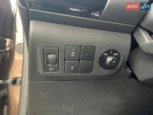 Коричневый Пежо 301, объемом двигателя 1.56 л и пробегом 181 тыс. км за 7990 $, фото 15 на Automoto.ua