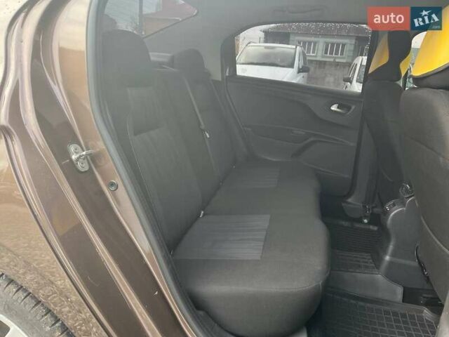 Коричневый Пежо 301, объемом двигателя 1.56 л и пробегом 181 тыс. км за 7990 $, фото 9 на Automoto.ua