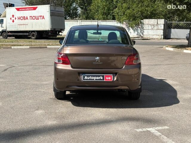 Коричневый Пежо 301, объемом двигателя 1.6 л и пробегом 152 тыс. км за 7590 $, фото 3 на Automoto.ua