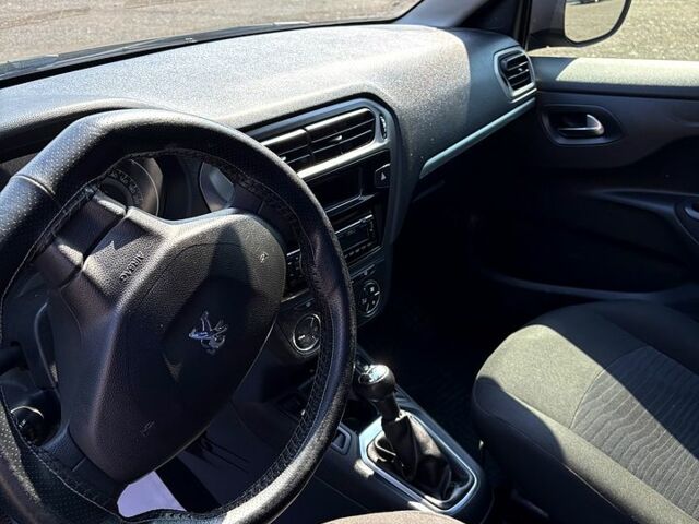 Коричневый Пежо 301, объемом двигателя 1.6 л и пробегом 333 тыс. км за 5800 $, фото 2 на Automoto.ua