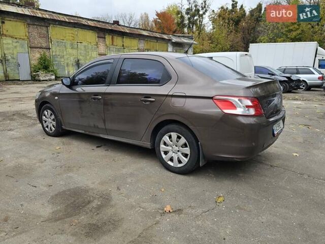 Пежо 301 2015 в Киеве на Automoto.ua Коричневый Пежо 301, объемом двигателя 1.2 л и пробегом 170 тыс. км за 5000 $, фото 2 на Automoto.ua