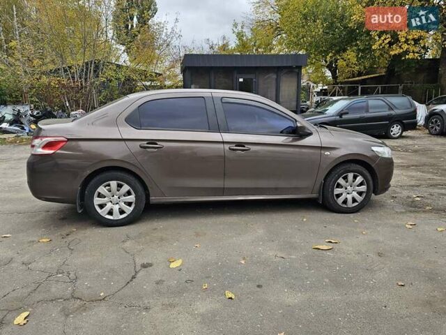 Пежо 301 2015 в Киеве на Automoto.ua Коричневый Пежо 301, объемом двигателя 1.2 л и пробегом 170 тыс. км за 5000 $, фото 9 на Automoto.ua
