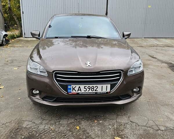 Пежо 301 2015 в Киеве на Automoto.ua Коричневый Пежо 301, объемом двигателя 1.2 л и пробегом 170 тыс. км за 5000 $, фото 9 на Automoto.ua