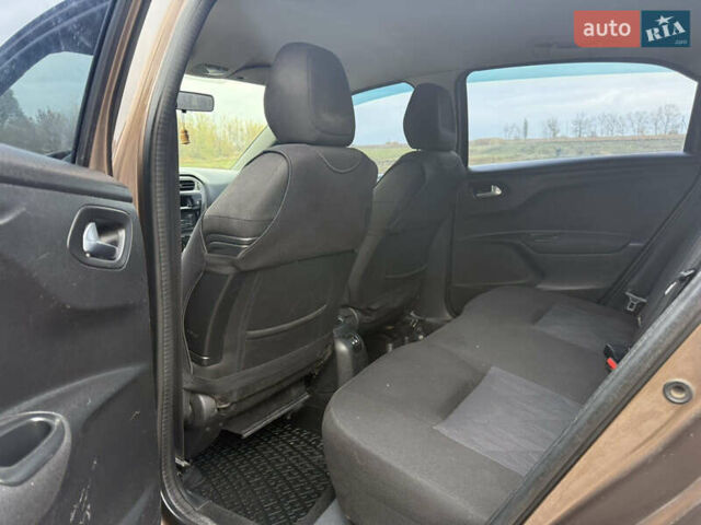 Пежо 301 2015 у Харкові на Automoto.ua Коричневий Пежо 301, об'ємом двигуна 1.2 л та пробігом 170 тис. км за 4200 $, фото 8 на Automoto.ua