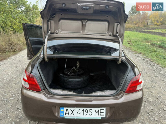 Пежо 301 2015 у Харкові на Automoto.ua Коричневий Пежо 301, об'ємом двигуна 1.2 л та пробігом 170 тис. км за 4200 $, фото 7 на Automoto.ua